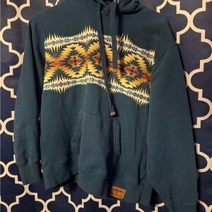 Women’s Ariat x Pendleton sweatshirt